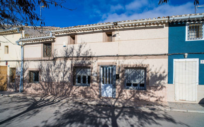 Resale - Finca - Country Property -
Pinoso