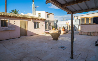 Resale - Finca - Country Property -
Pinoso