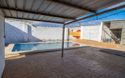 Resale - Finca - Country Property -
Pinoso