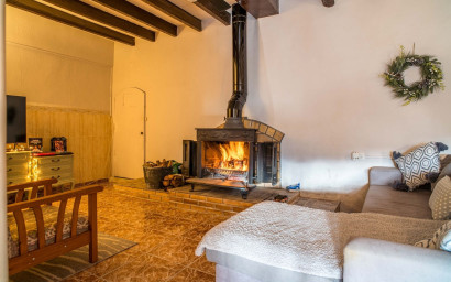 Resale - Finca - Country Property -
Pinoso