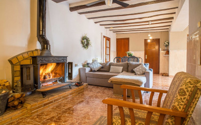 Resale - Finca - Country Property -
Pinoso