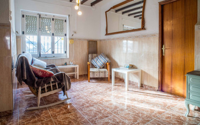 Resale - Finca - Country Property -
Pinoso