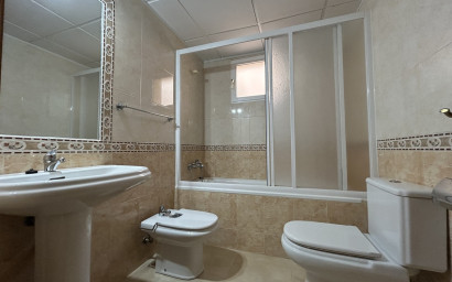 Herverkoop - Plat -
San Miguel de Salinas - San Miguel