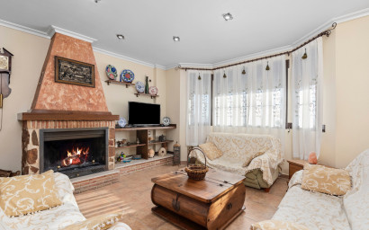 Resale - Finca - Country Property -
Beniel - Carretera de Beniel