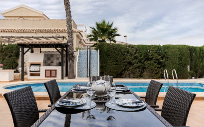 Resale - Villa -
Gran Alacant - Monte y Mar