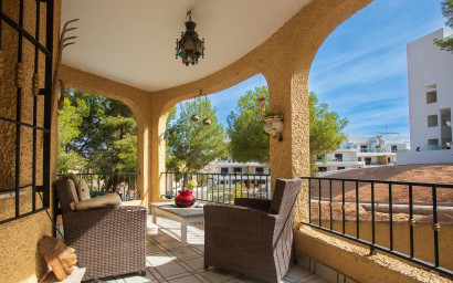 Resale - Villa -
Villamartín - Las Filipinas