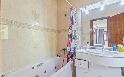 Resale - Villa -
Villamartín - Las Filipinas