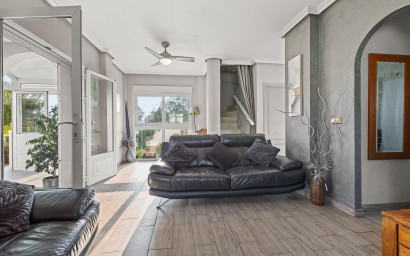 Resale - Villa -
Orihuela Costa - Playa Flamenca