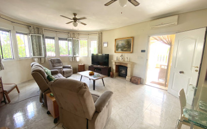 Herverkoop - Villa -
Ciudad Quesada