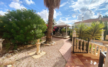 Herverkoop - Villa -
Ciudad Quesada