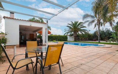 Resale - Villa -
San Vicente del Raspeig