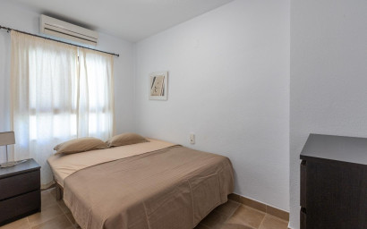 Revente - Maison mitoyenne -
Altea