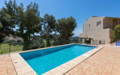 Revente - Maison mitoyenne -
Altea