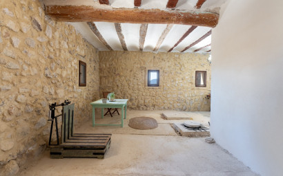 Herverkoop - Others -
Castalla