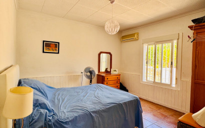 Resale - Villa -
Aspe