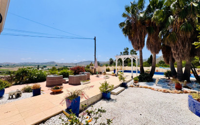 Resale - Villa -
Aspe