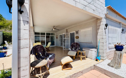 Resale - Villa -
Aspe