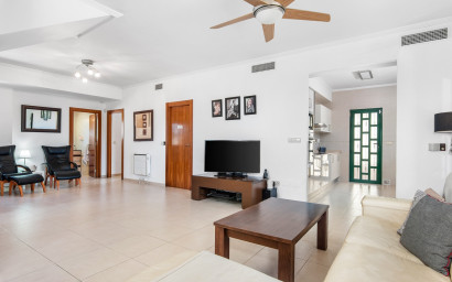 Resale - Villa -
Ciudad Quesada