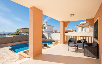 Resale - Villa -
Ciudad Quesada