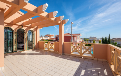 Resale - Villa -
Ciudad Quesada