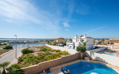 Resale - Villa -
Ciudad Quesada