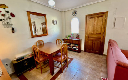 Resale - Villa -
Guardamar del Segura - El Raso