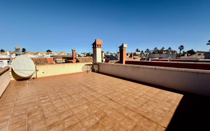 Resale - Villa -
Guardamar del Segura - El Raso