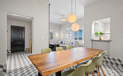 Revente - Villa -
Elche