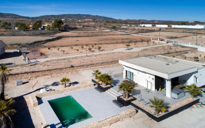 Resale - Finca - Country Property -
Pinoso - Campo