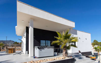 Resale - Finca - Country Property -
Pinoso - Campo