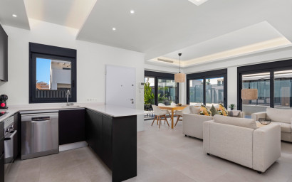 Resale - Villa -
San Fulgencio - La Marina