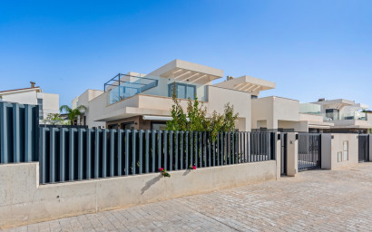 Resale - Villa -
San Fulgencio - La Marina