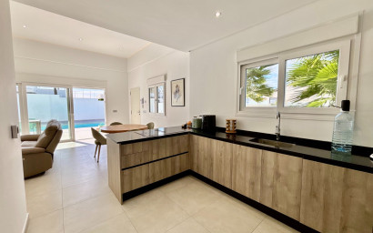 Resale - Villa -
Benijofar - Benijofar - Village