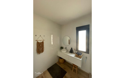 Resale - Townhouse -
Pinoso - Pinoso Alicante