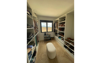 Resale - Townhouse -
Pinoso - Pinoso Alicante