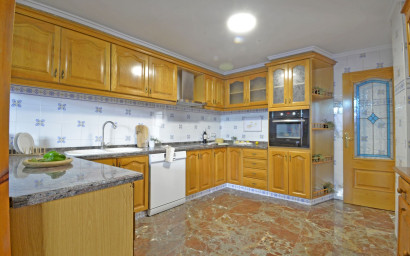 Revente - Maison mitoyenne -
Sax