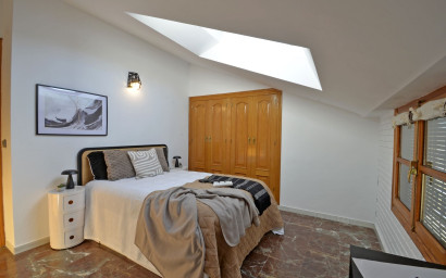 Revente - Maison mitoyenne -
Sax