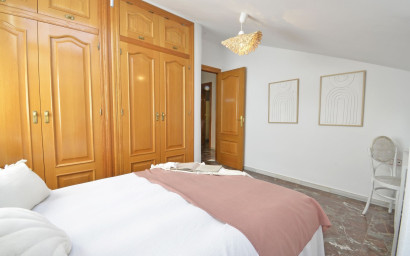 Revente - Maison mitoyenne -
Sax