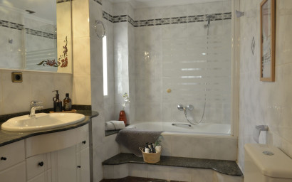 Revente - Maison mitoyenne -
Sax