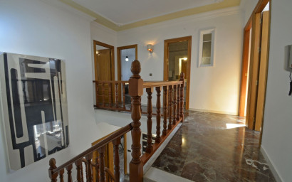 Revente - Maison mitoyenne -
Sax