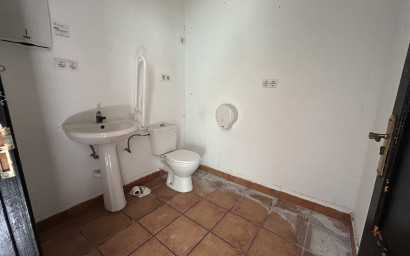 Resale - Commercial -
Villamartín