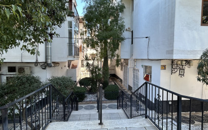 Resale - Commercial -
Villamartín