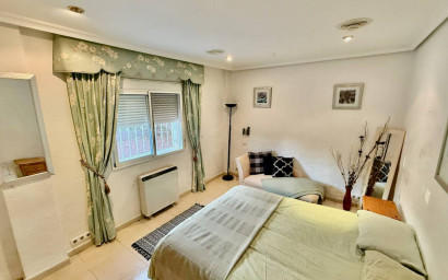 Resale - Villa -
Benferri