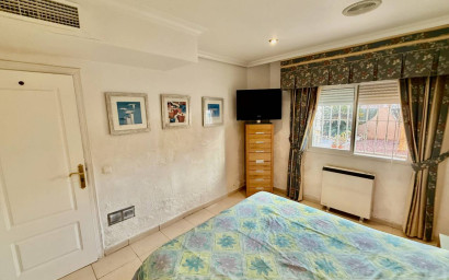 Resale - Villa -
Benferri