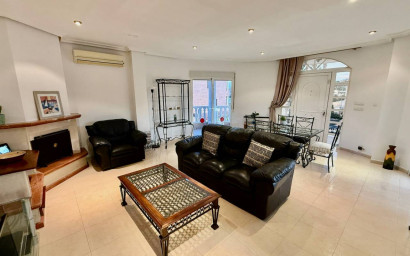 Resale - Villa -
Benferri