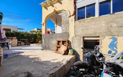 Resale - Townhouse -
San Miguel de Salinas