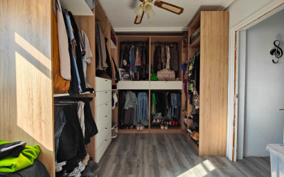 Resale - Townhouse -
San Miguel de Salinas