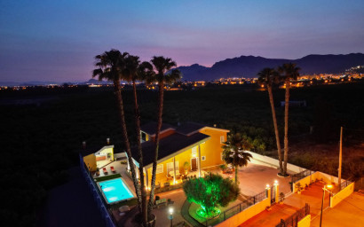 Herverkoop - Landhuis -
Orihuela Costa - Orihuela