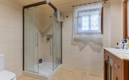 Resale - Villa -
Los Montesinos - La Herrada