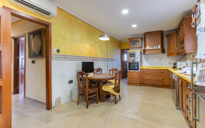 Resale - Villa -
Los Montesinos - La Herrada